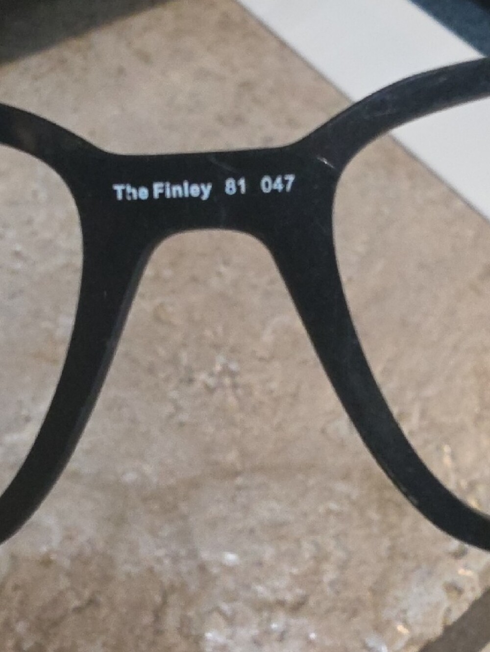 Finley Black Frame - Picture 3 of 3